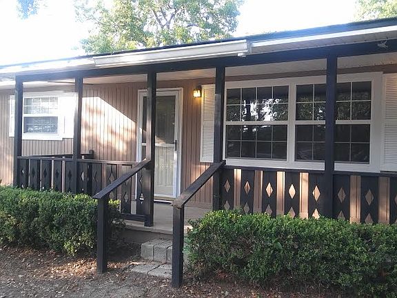 Front of 4BR Ranch