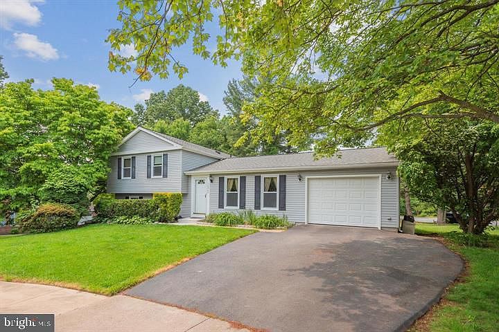 1st image of 12965 Pinecrest View Ct