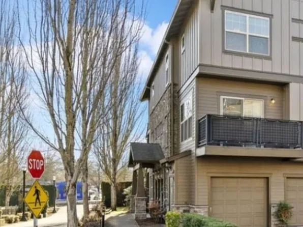 8772 NE Delamere Way, Hillsboro, OR 97006