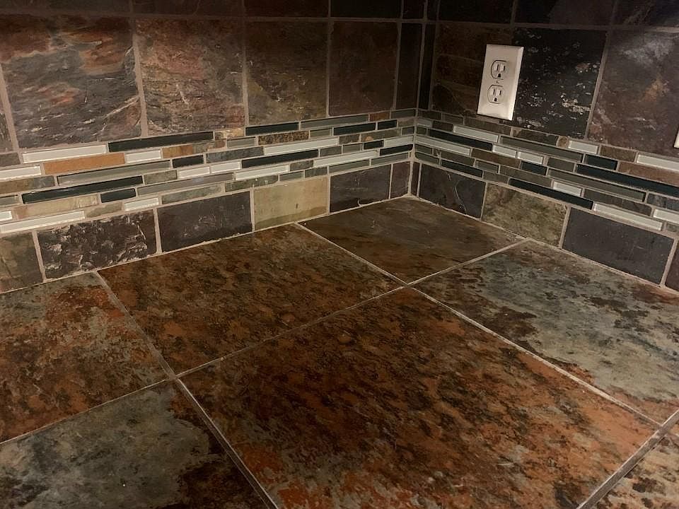 1st image of 111 Crestpointe Dr