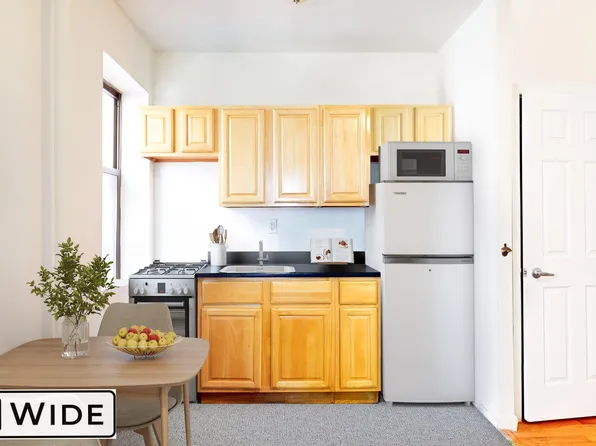 155 East 92nd Street image 5 of 8