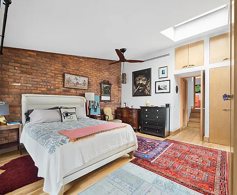 Sold by Compass | media 8