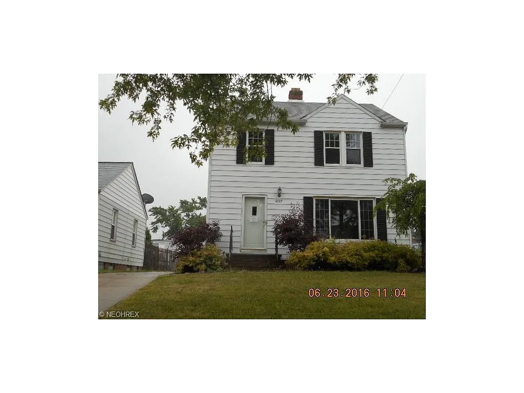 8607 Beech Ave photo 1