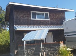 1016 S Coral St, Rockaway Beach, OR 97136