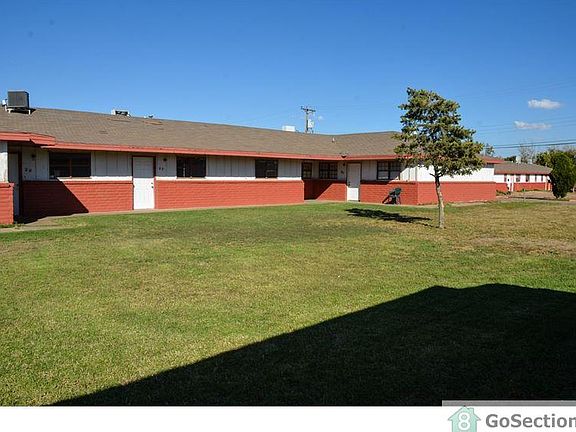 3rd image of 1301 S Maddox Ave