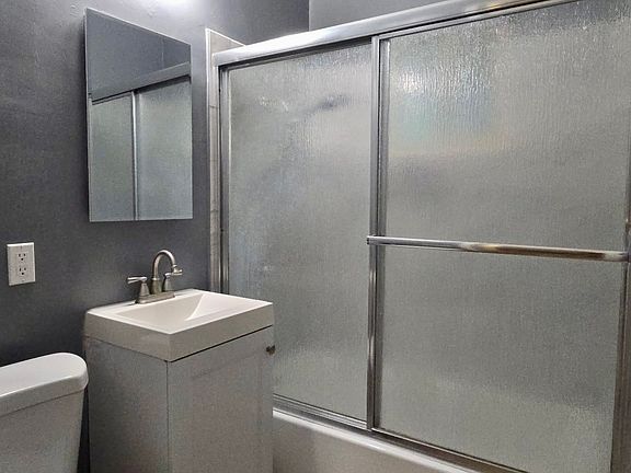 5th image of 1140 E Elk Ave #3
