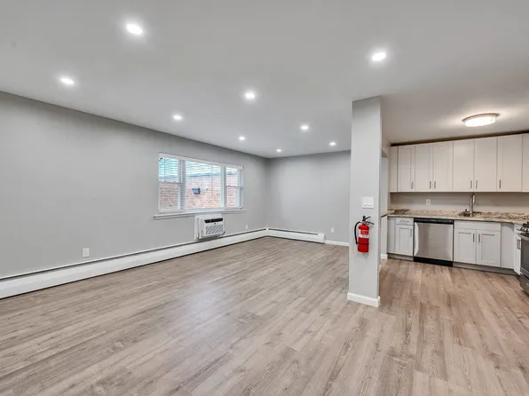 Greenview Gardens, 70 Mitchell Rd #E4, Hackettstown, NJ 07840