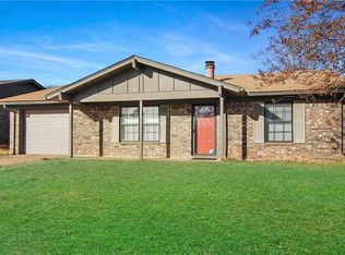 704 L St, Barling, AR 72923