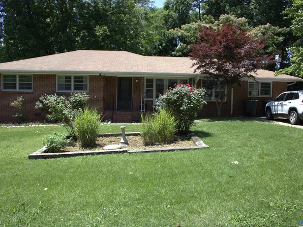 709 Killarney Dr NW, Huntsville, AL 35816