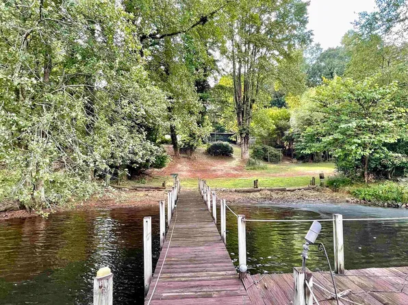 150 Zimmerman Dr, Inman, SC 29349