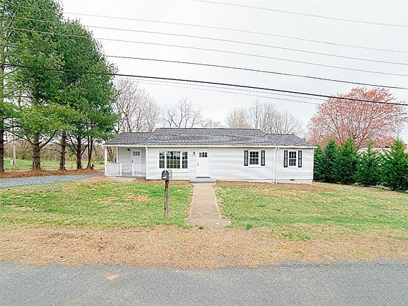 3rd image of 168 Pine Acres Dr