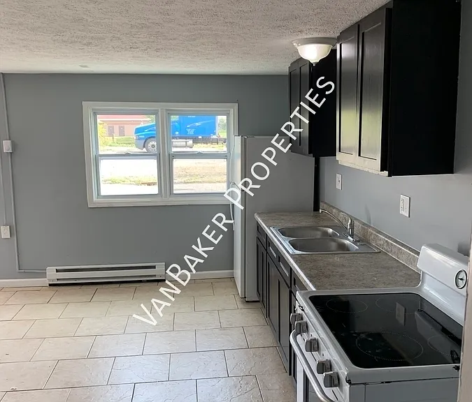 92 14th St NW #A — Photo 7