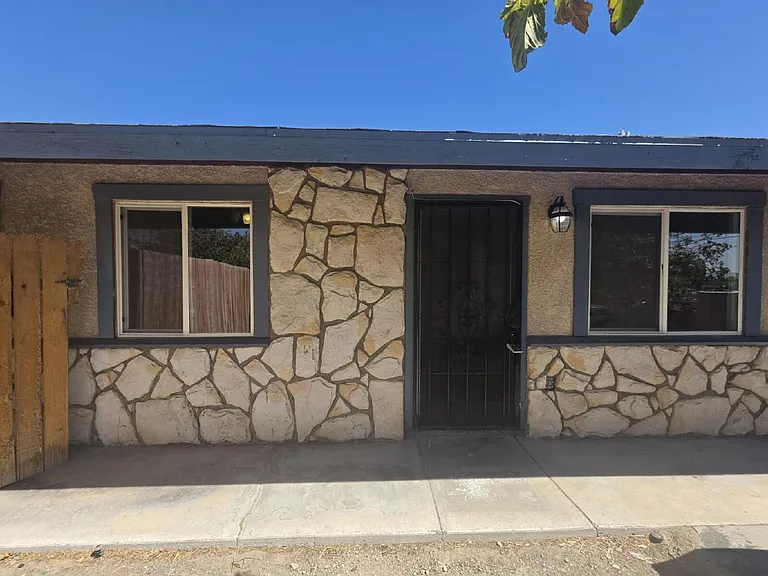 2044 Harvard St #B — Photo 1