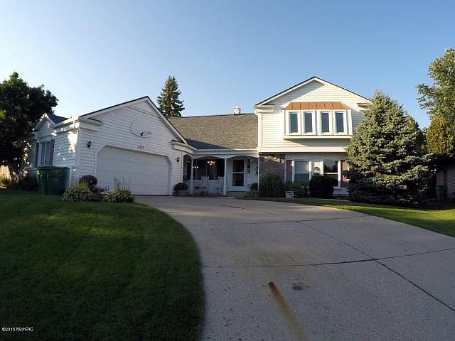 1st image of 5336 Surrey Pl SE