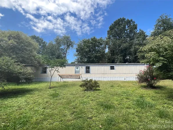 1640 Falls Rd NW, Valdese, NC 28690