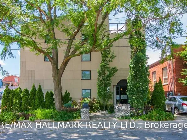 6 Bartlett Ave #7, Toronto, ON M6H 3E6