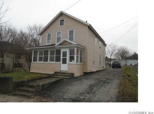 122 Stuart Ave, Newark, NY 14513