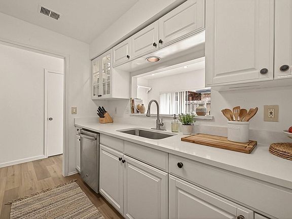 4th image of 1803 Stoney Brook Drive #108