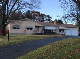 275 Dedham St, Wrentham, MA 02093