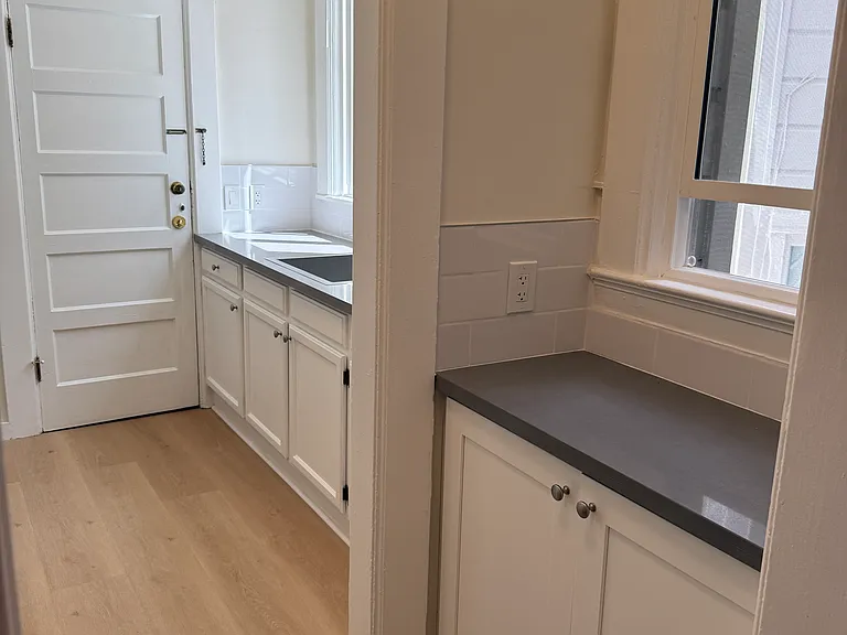 1871 Sacramento St #2 — Photo 6