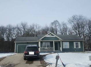 1414 Pike Dr, Bristol, IN 46507