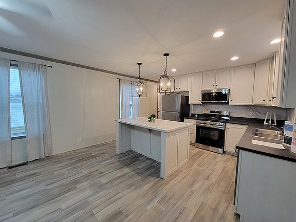 2nd image of 9618 Seaway Dr #42