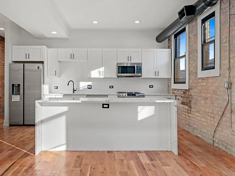 908 W 19th St #3 — Photo 4