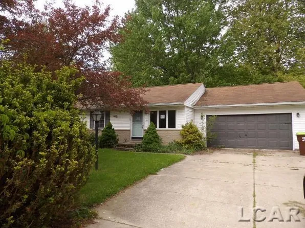 164 Pleasant Knoll Dr, Adrian, MI 49221