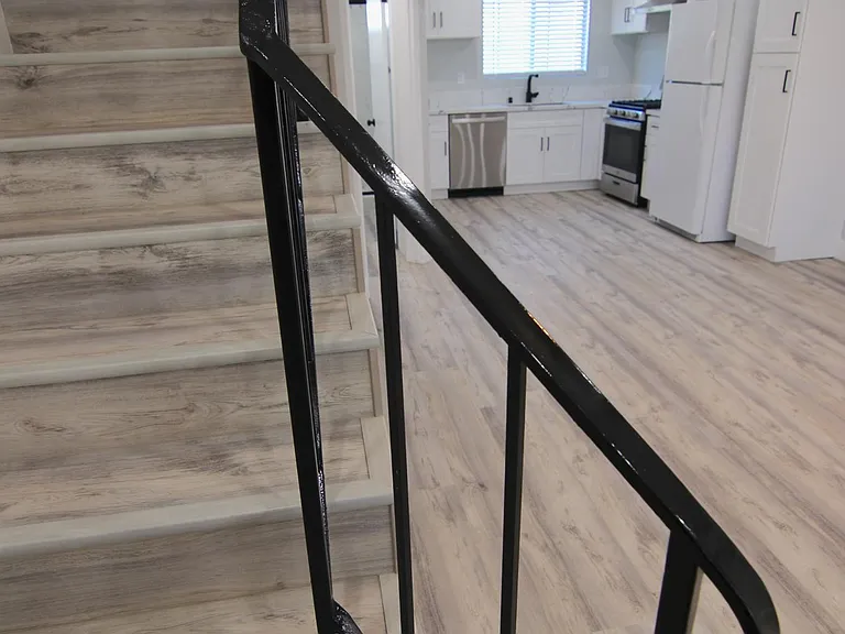 120 Roswell Ave #12 — Photo 62