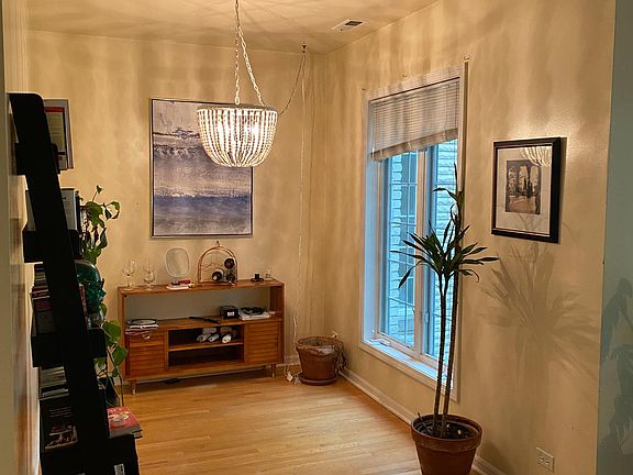 4th image of 1534 N Hudson Ave APT 4S