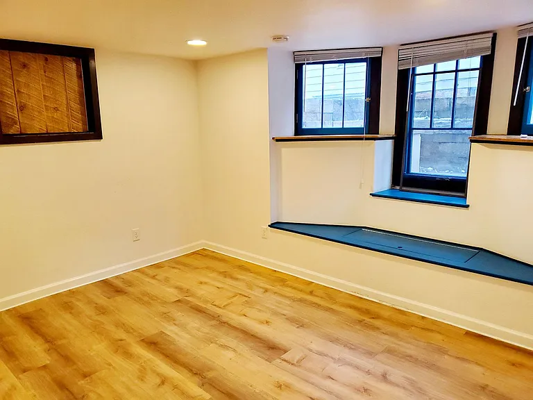 719 Remington St — Photo 36