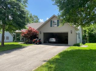 103 Lorah Ln, Junction City, KY 40440