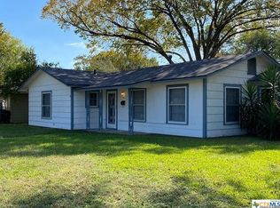 1901 Navidad St, Victoria, TX 77901