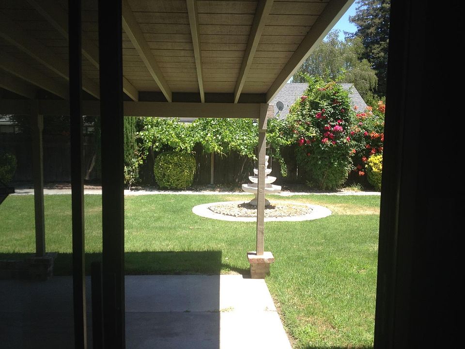 1st image of 1300 Sherwood Dr