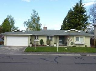 1101 Rose Valley Dr, Central Pt, OR 97502