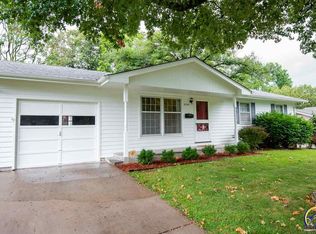 5224 SW 25th Ter, Topeka, KS 66614