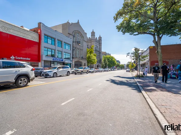 2210 Church Avenue image 5 of 6