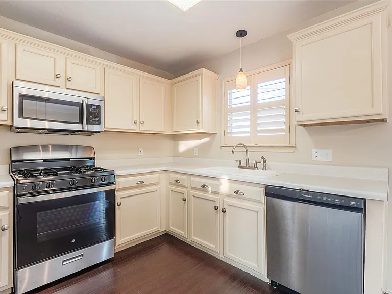 7700 Portland Trl — Photo 9