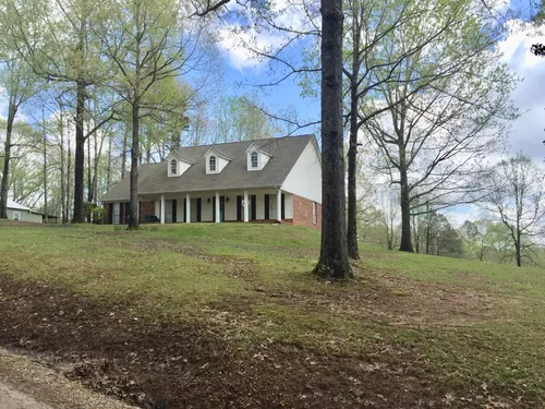 2000 Square Feet in a very peaceful setting! - County Road 225