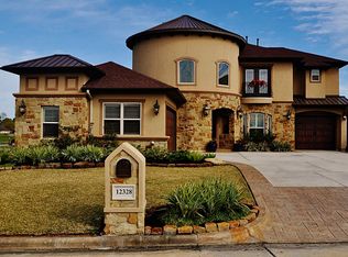 12328 White Oak Point, Conroe, TX 77304