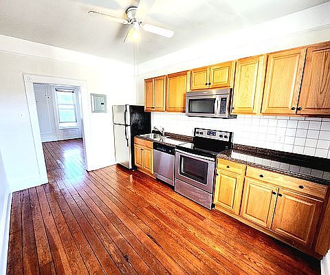 3rd image of 27-16 27th St #2