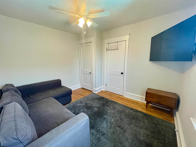 112 N Belmont Ave #WINTER — Photo 23