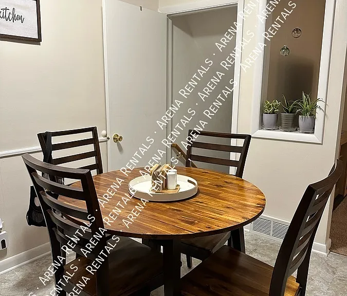 109 Pennsylvania Ave #2 — Photo 4
