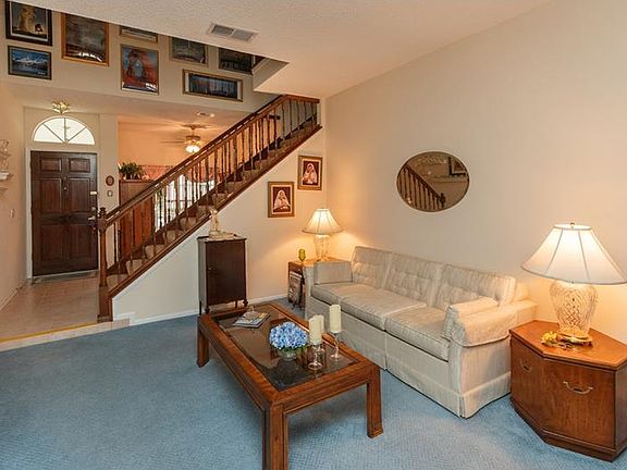 4th image of 733 Minerva Ln