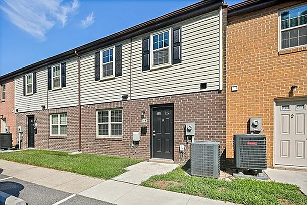Catons Villas North Townhomes — Photo 5