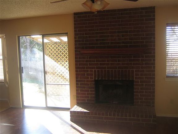 1424 Thistlewood 004
