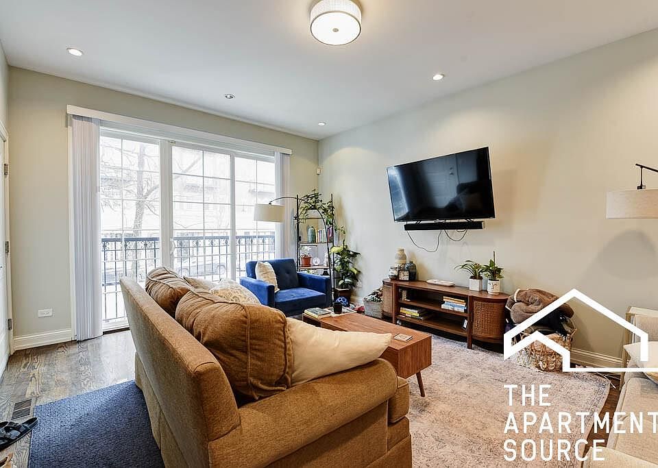 1st image of 2538 N Southport Ave #2S