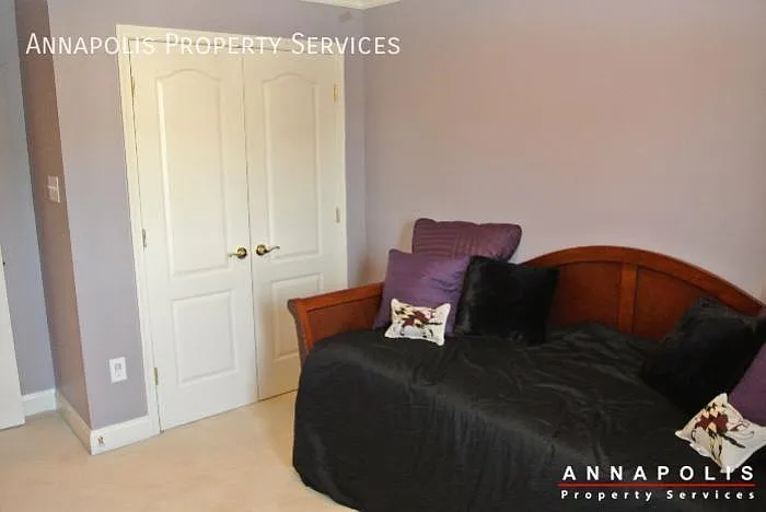 902 Kestrel Ct — Photo 17