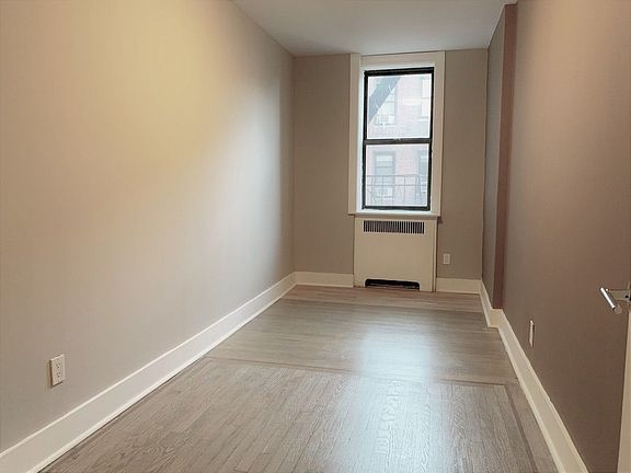 5th image of 3660 Waldo Ave APT 1