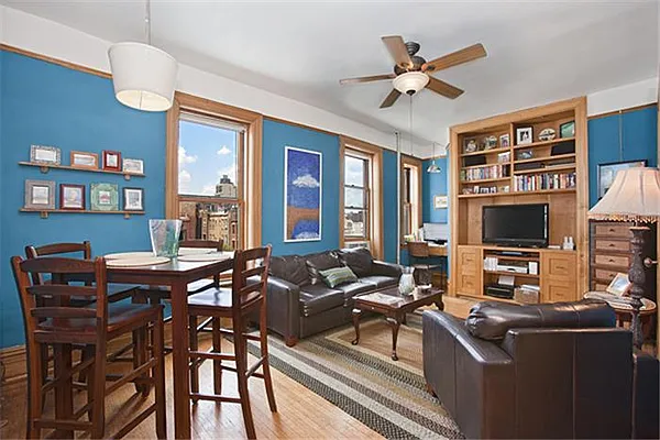 Sold by Maxwell Jacobs | media 8